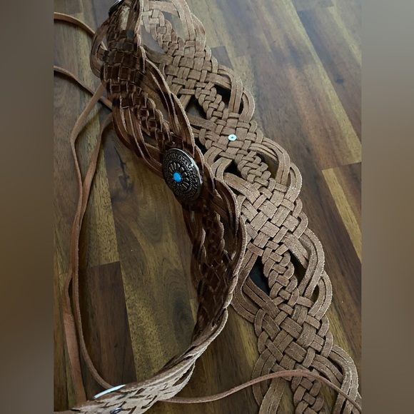 Anthropologie Boho style gorgeous genuine leather braided women's belt. - Picture 4 of 4